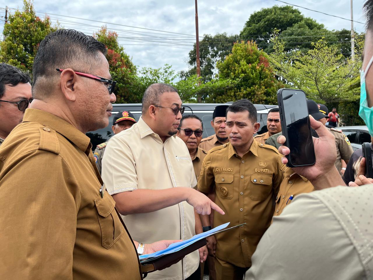 Kunjungan Bapak Andre Rosiade Ke RSUD AROSUKA Kabupaten Solok